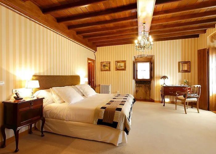 La Ermita De Deva 3*