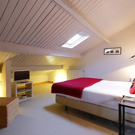 La Ermita De Deva 3*